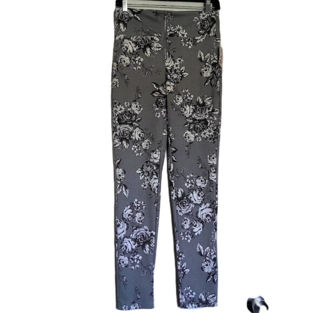 New Bongo Floral Leggings Front Zip Soft Black Gray & White Stretch NWT Sz L